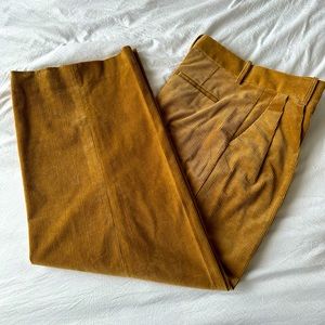 Banana Republic Rivoli Relaxed Corduroy Pant - Size 8